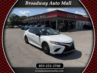 2020 Toyota Camry XSE