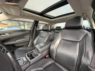2017 Chrysler 300