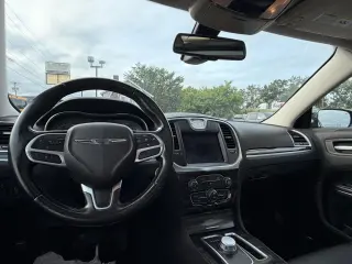 2017 Chrysler 300