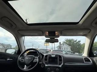 2017 Chrysler 300