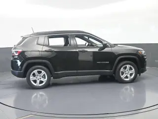 Jeep Compass 2023 4x4 Latitude 4dr SUV