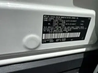 Toyota RAV4 2025 AWD LE SUV de 4 puertas