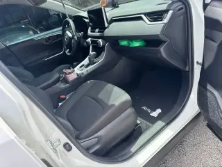 Toyota RAV4 2025 AWD LE SUV de 4 puertas