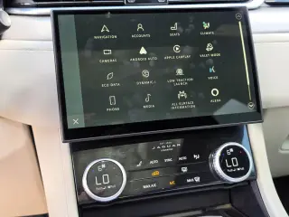 Jaguar F-PACE 2024 AWD P400 R-Dynamic S 4dr SUV