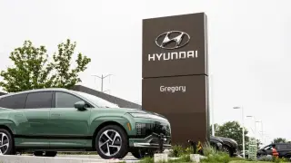 Hyundai TUCSON Hybrid 2026 AWD Azul SE 4p SUV
