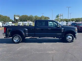 Ford F-350 Super Duty 2019 4x4 XLT 4dr Crew Cab 8 ft. LB DRW Pickup