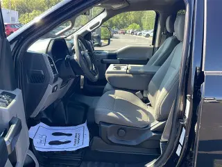 Ford F-350 Super Duty 2019 4x4 XLT 4dr Crew Cab 8 ft. LB DRW Pickup