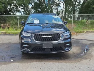 Chrysler Pacifica 2023 Touring L, Minivan 4 puertas