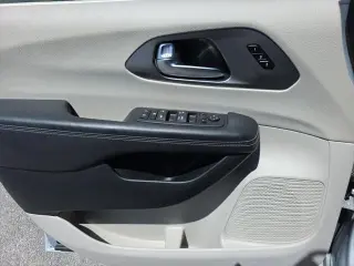 Chrysler Pacifica 2023 Touring L 4dr Mini-Van
