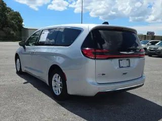 Chrysler Pacifica 2023 Touring L 4dr Mini-Van
