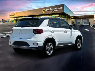 Hyundai VENUE 2024 Limited 4dr Crossover