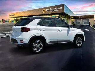 Hyundai VENUE 2024 Limited 4dr Crossover
