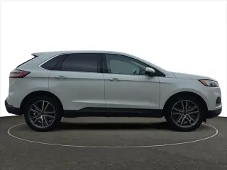 Ford Edge 2022 AWD Titanium 4p Crossover