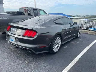 Ford Mustang 2017 GT Premium 2dr Fastback