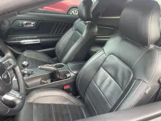 Ford Mustang 2017 GT Premium 2dr Fastback