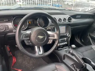 Ford Mustang 2017 GT Premium 2dr Fastback