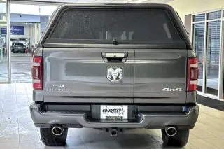 Ram 1500 2020 4x4 Limited 4dr Crew Cab 6.4 ft. CB Camión de carga