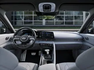 Hyundai ELANTRA 2025 SEL Sport 4dr Sedán