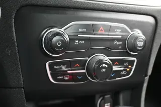 Dodge Charger 2023 SXT 4p Sedan