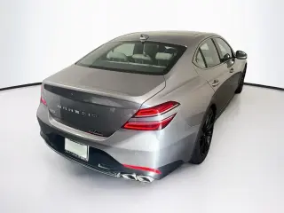 Genesis G70 2023 2.0T 4dr Sedán