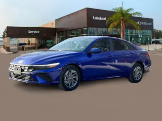Hyundai ELANTRA 2024 SEL 4p Sedan