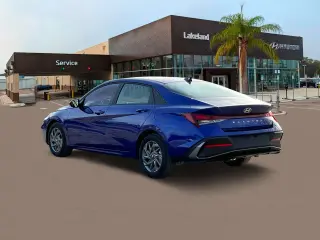 Hyundai ELANTRA 2024 SEL 4p Sedan