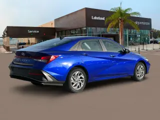 Hyundai ELANTRA 2024 SEL 4p Sedan