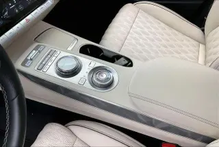Genesis GV70 2025 AWD 3.5T Sport SUV 4 puertas