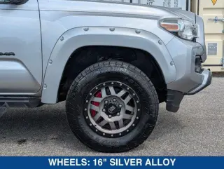 Toyota Tacoma 2017 4x2 TRD Off-Road 4dr Double Cab 5.0 ft SB