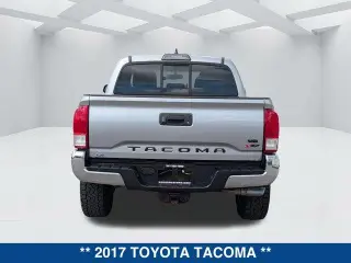 Toyota Tacoma 2017 4x2 TRD Off-Road 4dr Double Cab 5.0 ft SB