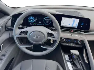 Hyundai ELANTRA Híbrido 2026 SEL Deportivo 4dr Sedán