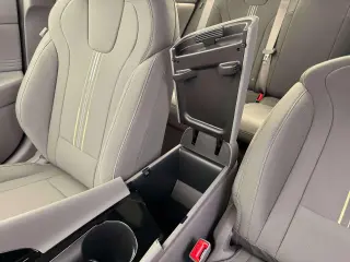 Hyundai ELANTRA Híbrido 2026 SEL Deportivo 4dr Sedán