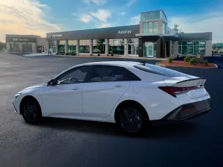 Hyundai ELANTRA Híbrido 2026 SEL Deportivo 4dr Sedán