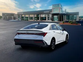 Hyundai ELANTRA Híbrido 2026 SEL Deportivo 4dr Sedán