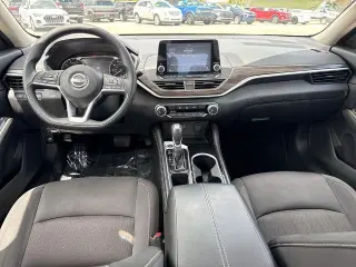 Nissan Altima 2023 2.5 SV 4dr Sedan