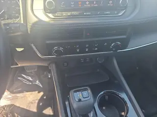 Nissan Rogue 2024 AWD S 4dr Crossover