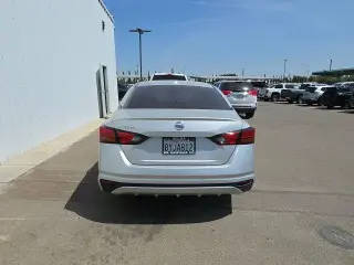 Nissan Altima 2020 2.5 S 4dr Sedán