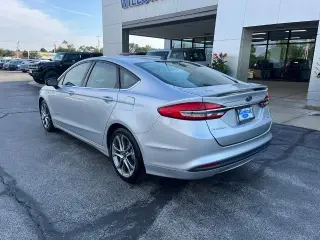 Ford Fusion Hybrid 2017 SE 4dr Sedan