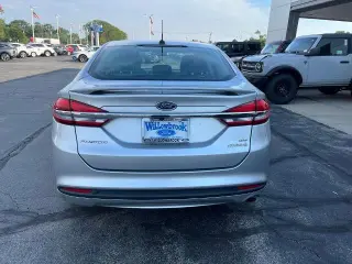 Ford Fusion Hybrid 2017 SE 4dr Sedan
