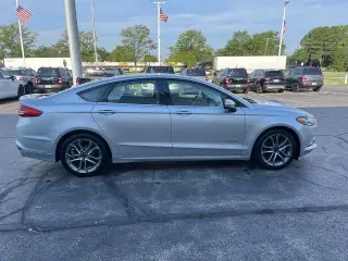 Ford Fusion Hybrid 2017 SE 4dr Sedan