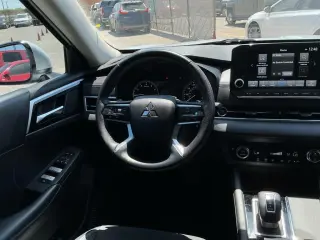 Mitsubishi Outlander 2023 SE 4dr SUV