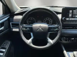 Mitsubishi Outlander 2023 SE 4dr SUV