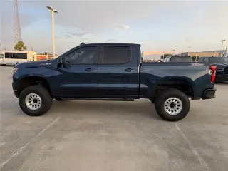 Chevrolet Silverado 1500 2021 4x4 LT Trail Boss 4p. Cabina de Conductor Completa 5.8 pies CT