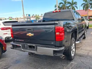 Chevrolet Silverado 1500 2018 4x2 LT 4p. Cabina Crew 5.8 ft. SB