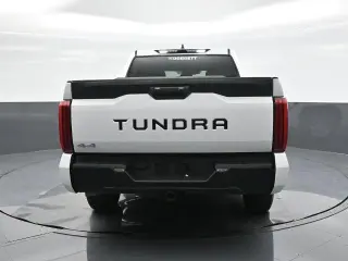 Toyota Tundra 2025 4x4 SR5 4dr CrewMax Cab Pickup SB