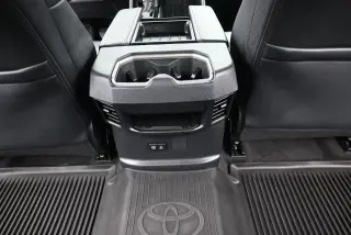 Toyota Tundra 2025 4x4 SR5 4dr CrewMax Cab Pickup SB