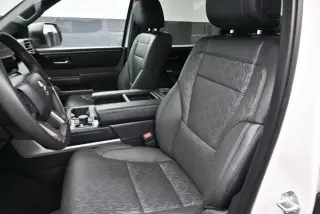 Toyota Tundra 2025 4x4 SR5 4dr CrewMax Cab Pickup SB