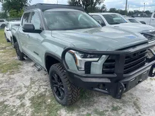 Toyota Tundra 2024 4x4 SR5 4p CrewMax Cab Pickup SB