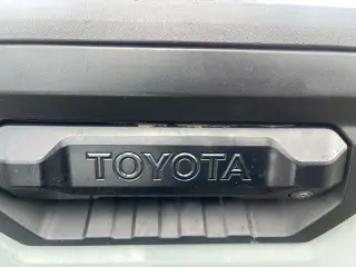 Toyota Tundra 2024 4x4 SR5 4p CrewMax Cab Pickup SB