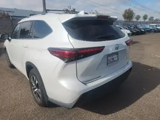 Toyota Highlander 2023 L 4dr SUV